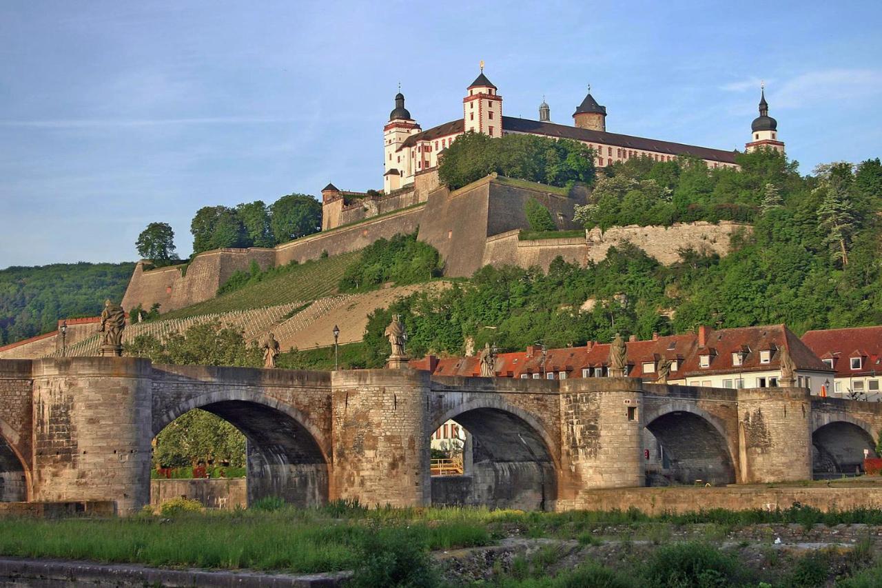 City Room Near Main Station, Bycicle Cellar Würzburg Zewnętrze zdjęcie